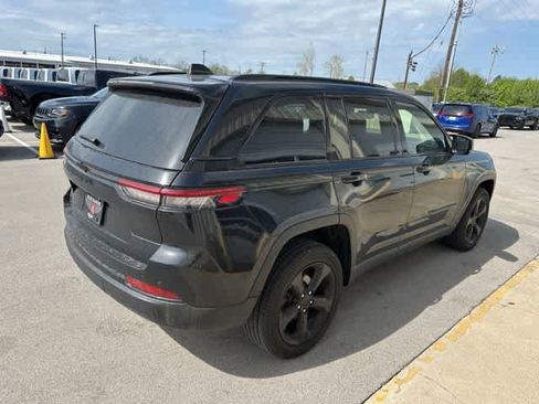 Used 2023 Jeep Grand Cherokee Altitude image 22