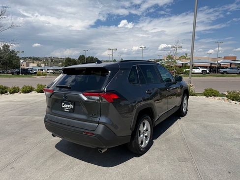 Used 2020 Toyota RAV4 LE w/ Carpet Mat Package AWD/4WD image 8