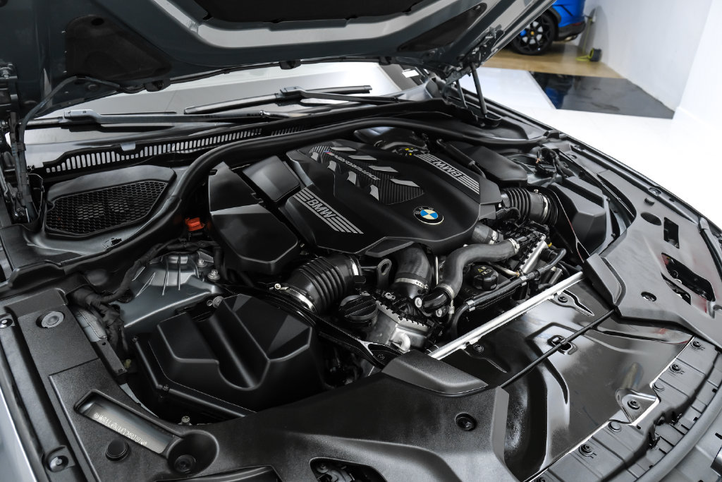 Used 2023 BMW M550i xDrive w/ Executive Package AWD/4WD image 50