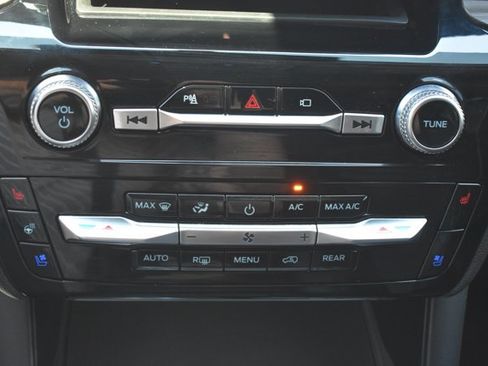 Used 2022 Ford Explorer Limited RWD image 28