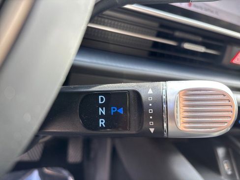 Used 2025 Hyundai Ioniq 6 SE image 23