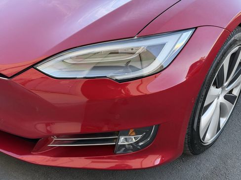 Used 2020 Tesla Model S Long Range Plus image 34
