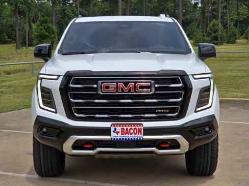 New 2026 GMC Yukon AT4 w/ AT4 Premium Package AWD/4WD image 2