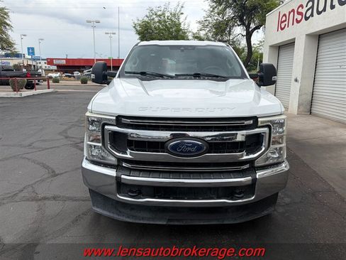 Used 2020 Ford F250 XLT AWD/4WD image 3