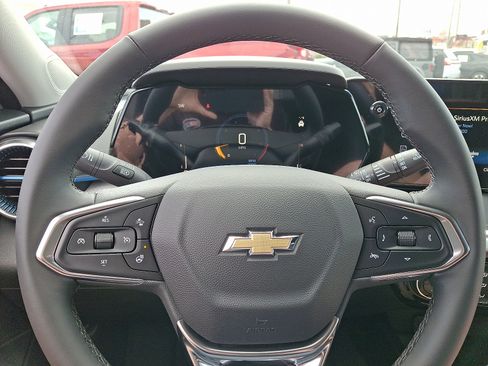 New 2026 Chevrolet Trax LT w/ Driver Confidence Package FWD image 9