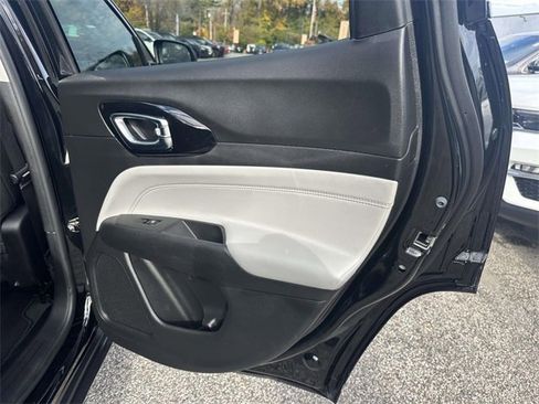 Certified 2022 Jeep Compass Limited image 24