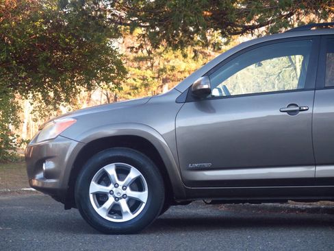 Used 2011 Toyota RAV4 Limited image 21