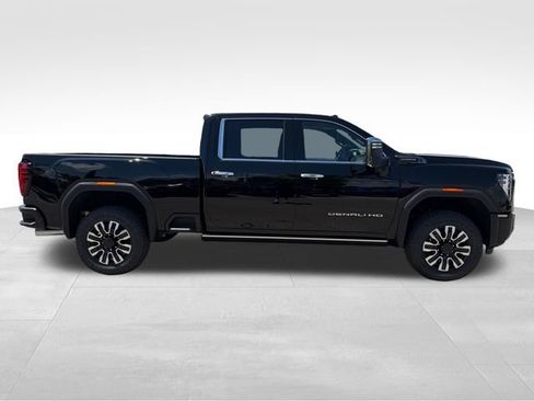 New 2026 GMC Sierra 2500 Denali Ultimate AWD/4WD image 8