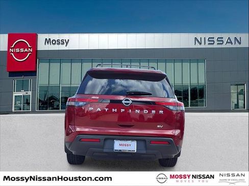 Certified 2024 Nissan Pathfinder SV w/ Lighting Package (N92) image 6