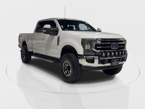 Used 2020 Ford F250 Lariat w/ Lariat Value Package image 2