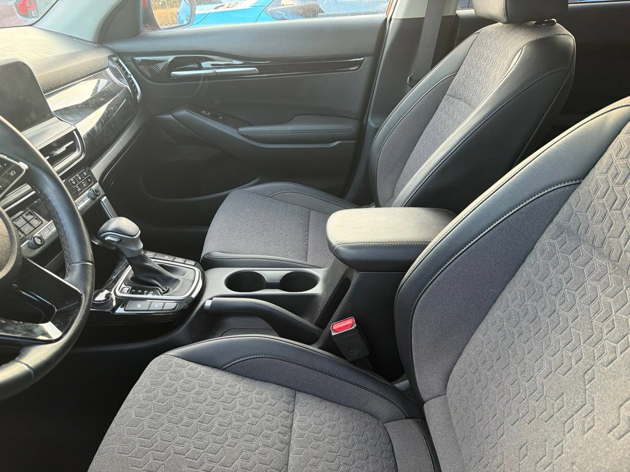 Used 2024 Kia Seltos S AWD/4WD image 23