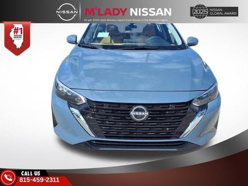 New 2025 Nissan Sentra SV image 2