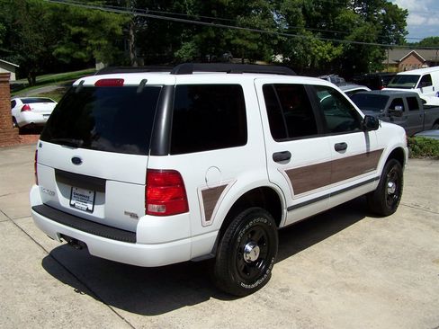 Used 2005 Ford Explorer XLS AWD/4WD image 4
