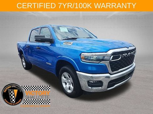 Used 2025 RAM 1500 Big Horn AWD/4WD image 1