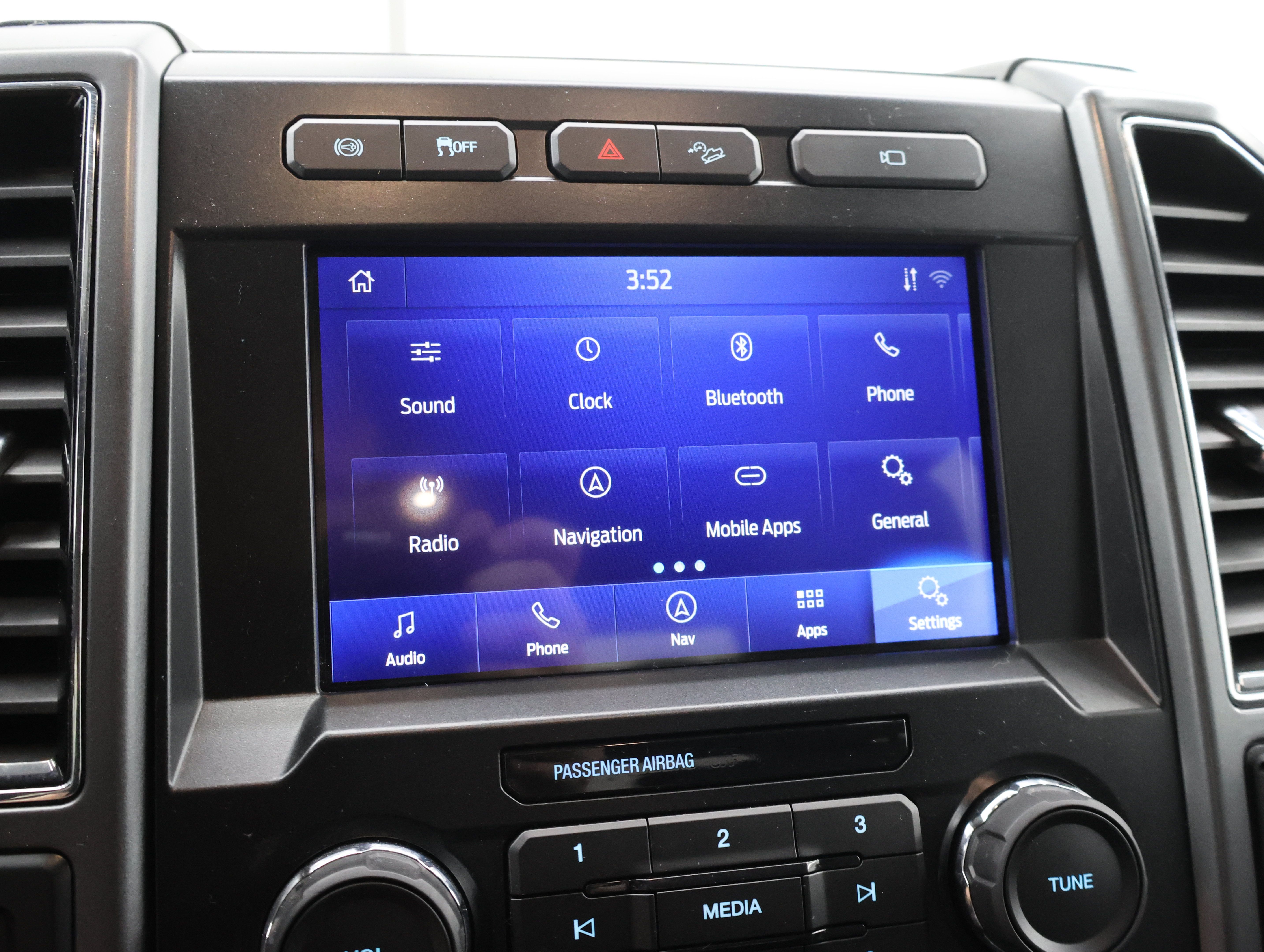 Used 2022 Ford F250 XLT w/ Black Appearance Package AWD/4WD image 55