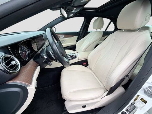 Used 2017 Mercedes-Benz E 300 4MATIC image 11