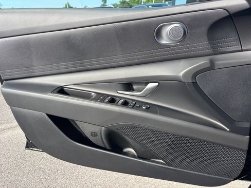 New 2026 Hyundai Elantra SE FWD image 10