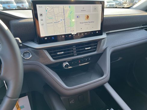 New 2026 Ford Explorer Platinum image 28