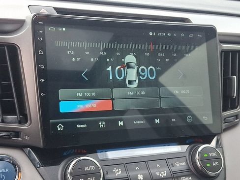 Used 2017 Toyota RAV4 Limited AWD/4WD image 17