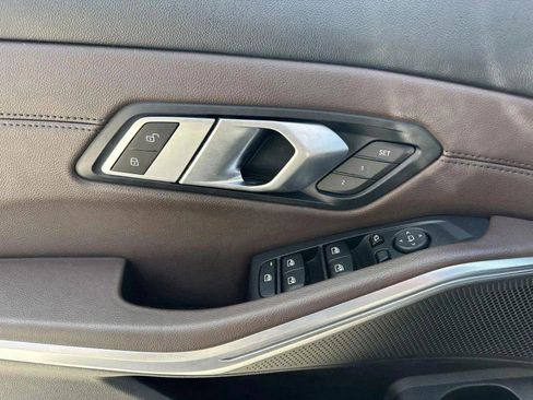 Used 2019 BMW 330i xDrive 330i xDrive image 6