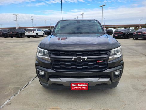 Used 2021 Chevrolet Colorado Z71 w/ Z71 Midnight Edition image 8