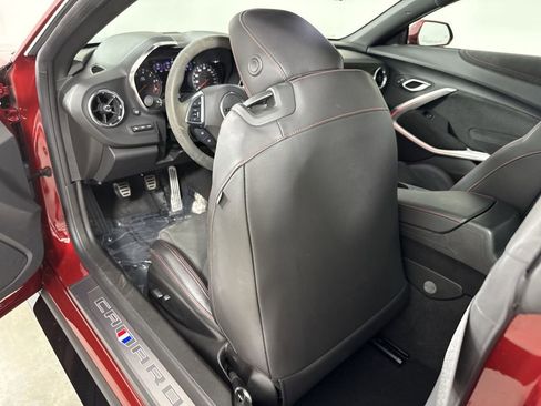 Used 2022 Chevrolet Camaro ZL1 RWD image 26