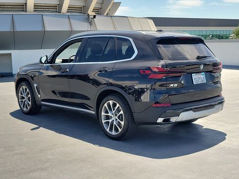 Used 2026 BMW X5 sDrive40i w/ Parking Assistance Package RWD image 2
