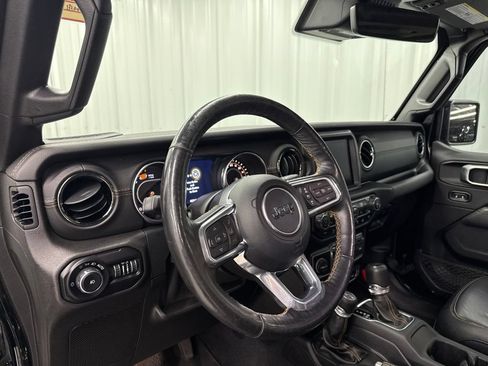 Used 2021 Jeep Wrangler Unlimited Sahara AWD/4WD image 18