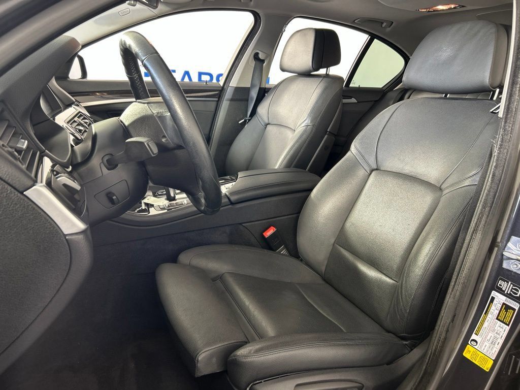 Used 2014 BMW 535d Sedan RWD image 16