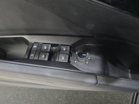 Used 2023 Audi Q4 e-tron Premium Plus w/ Premium Plus AWD/4WD image 27