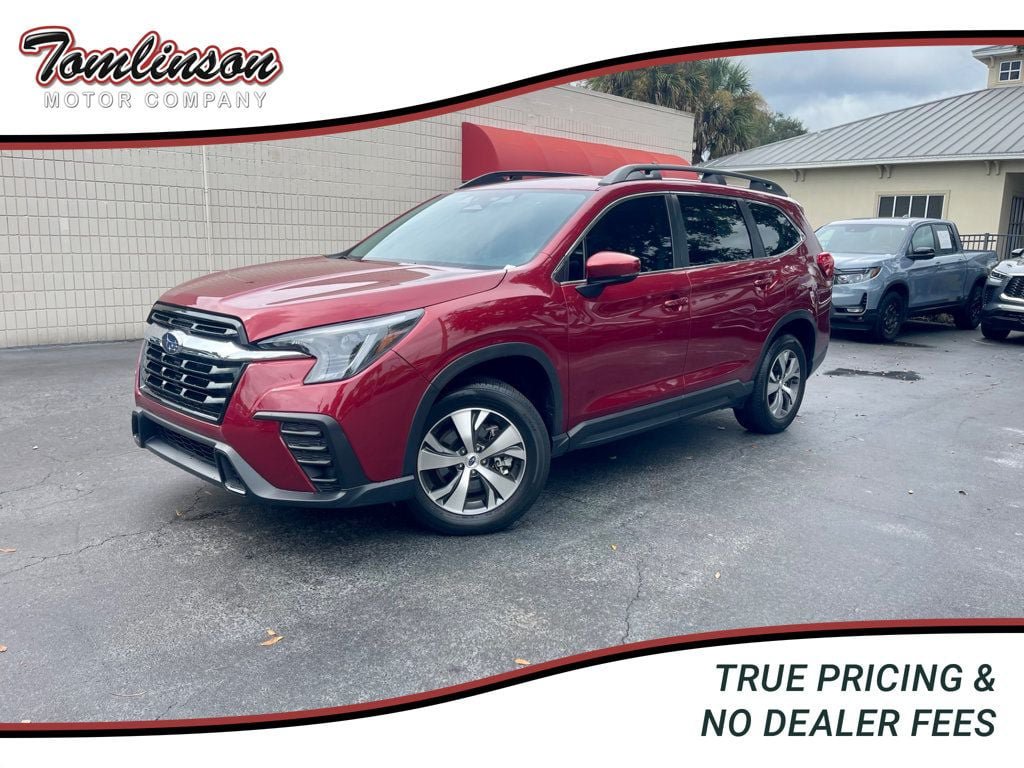 Used 2025 Subaru Ascent Premium AWD/4WD image 1