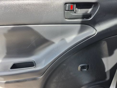 Used 2003 Toyota Matrix w/ PWR Pkg FWD image 22