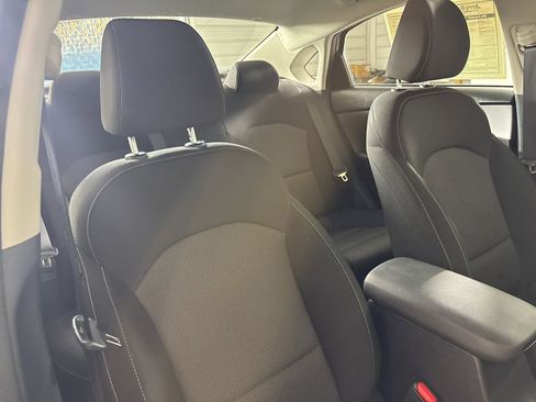 Used 2024 Kia Forte LX image 26