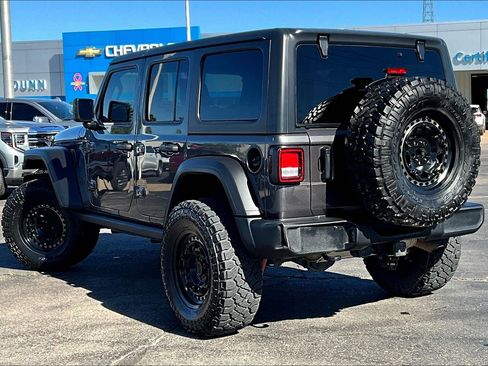 Used 2021 Jeep Wrangler Unlimited Sport image 12