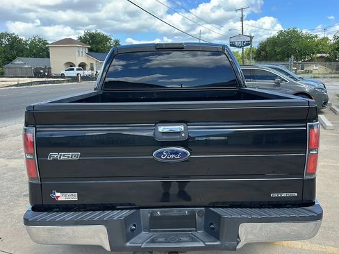 Used 2014 Ford F150 XLT w/ XLT Chrome Package RWD image 4