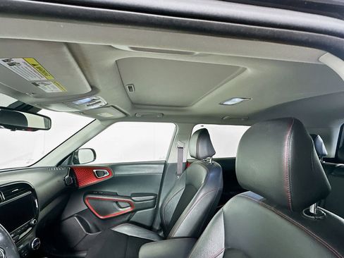 Used 2023 Kia Soul GT-Line FWD image 21