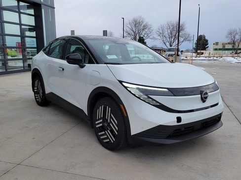 New 2026 Nissan Leaf SV+ w/ Floor Mat Package (SV+) FWD image 7