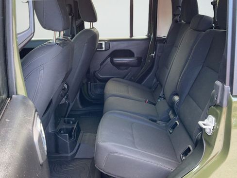 Used 2021 Jeep Gladiator Sport AWD/4WD image 20