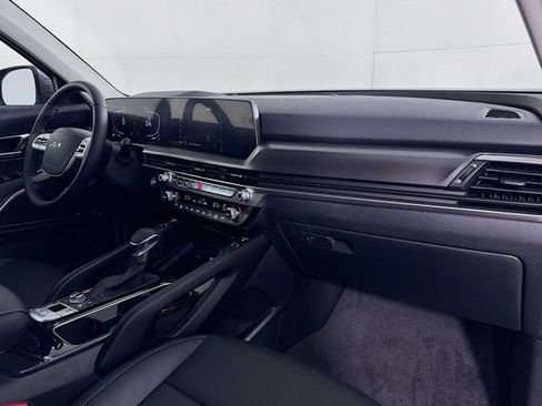 New 2025 Kia Telluride S image 32