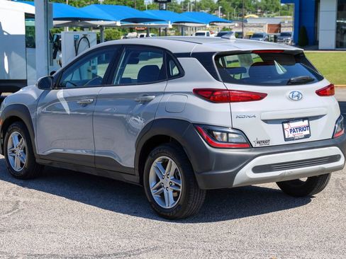 Used 2023 Hyundai Kona SE FWD image 5