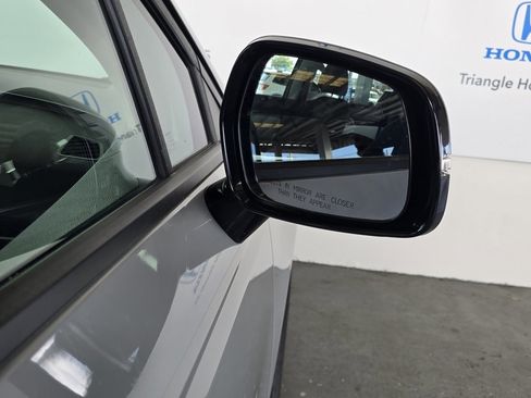 Used 2024 Kia Carnival LX image 56