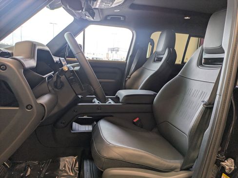 New 2026 Land Rover Defender 110 OCTA image 14