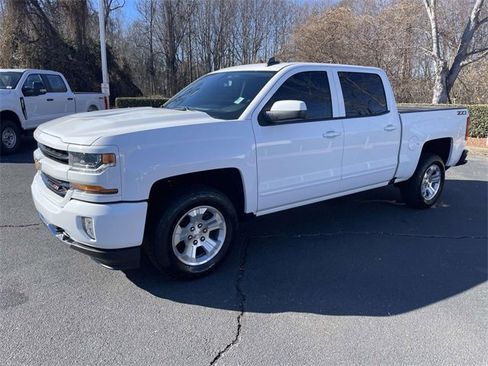 Used 2018 Chevrolet Silverado 1500 LT w/ All Star Edition image 3