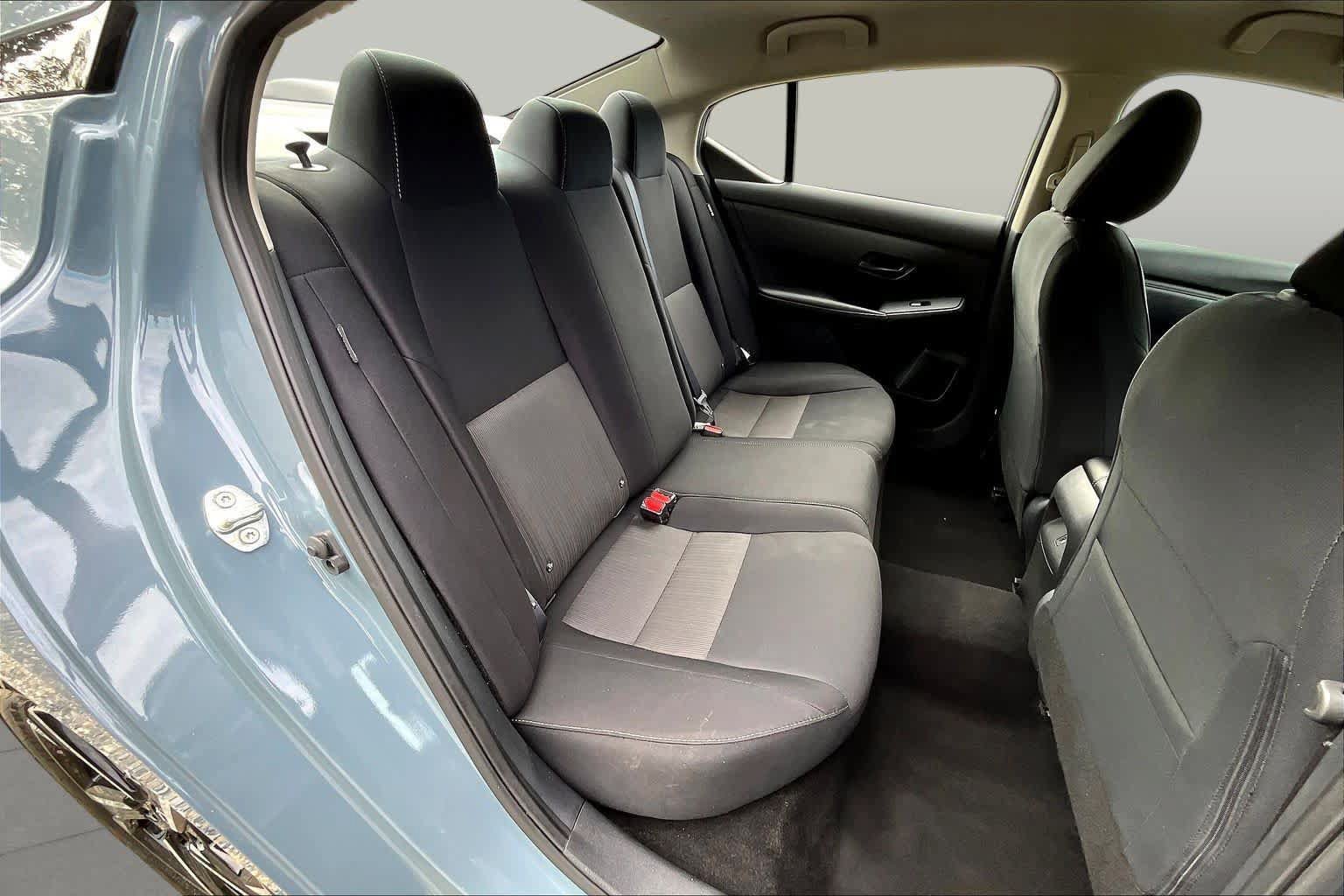 Used 2024 Nissan Sentra SV FWD image 21
