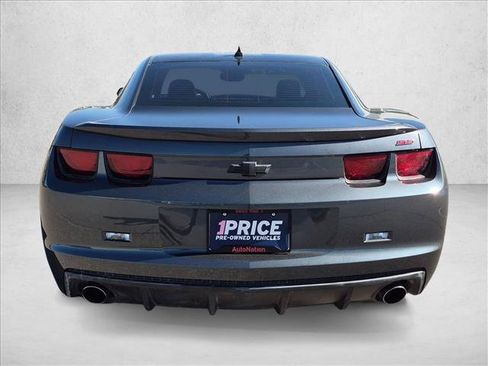 Used 2010 Chevrolet Camaro SS w/ RS Package RWD image 7