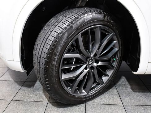 Used 2024 Maserati Levante GT Ultima AWD/4WD image 7