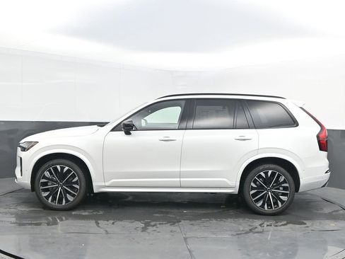 New 2026 Volvo XC90 B6 Ultra w/ Lounge Package image 4