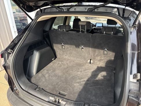 Used 2020 Ford Escape SE image 9