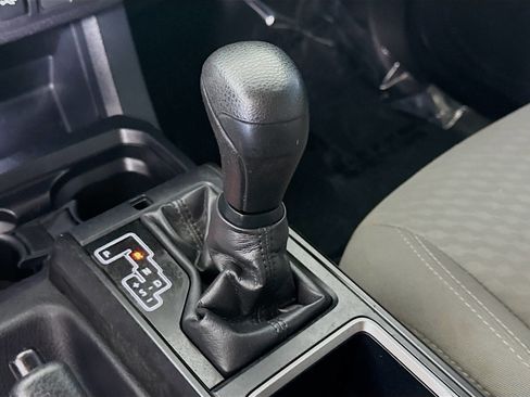 Used 2020 Toyota Tacoma SR image 18