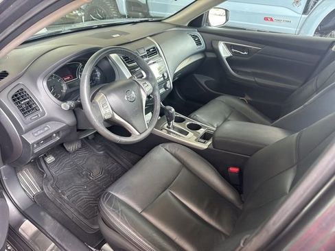 Used 2015 Nissan Altima 2.5 SL image 2